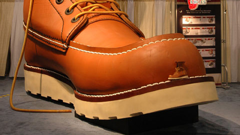 The Sole of Red Wings Giant Work Boot: Size 638D