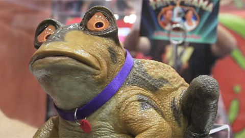 Real-Life Futurama Hypnotoad Animatronic