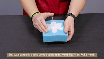 How to Make Holiday Snowflake Candles Using a Silicone Mold